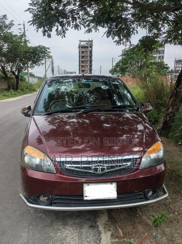Tata Indigo 2015 Maroon