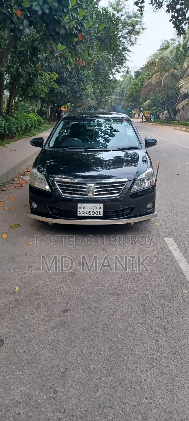 Toyota Premio 2013 Black