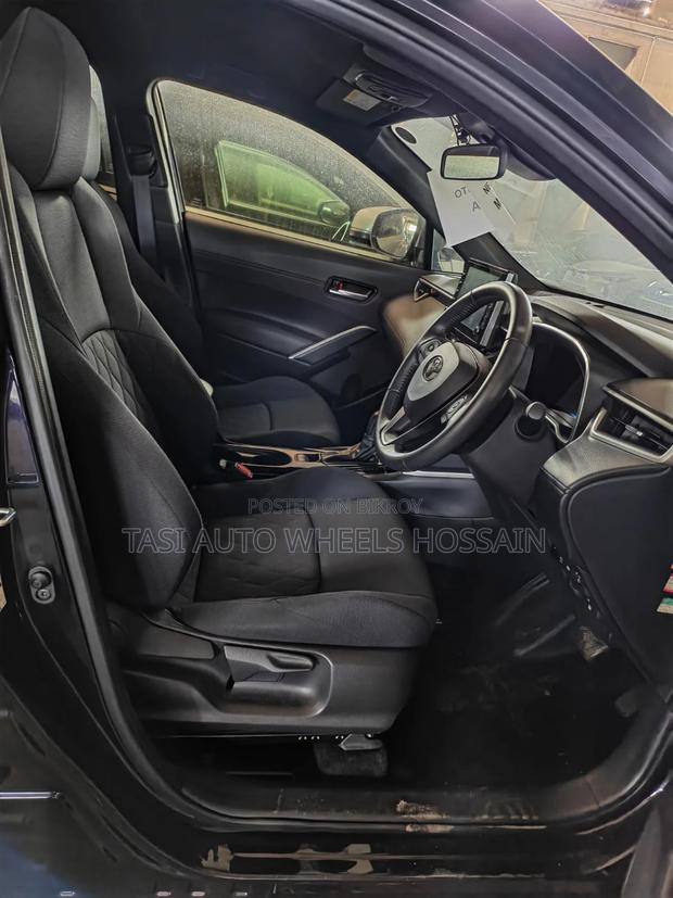 Toyota Corolla Cross 1.8 Hybrid FWD 2022 Black