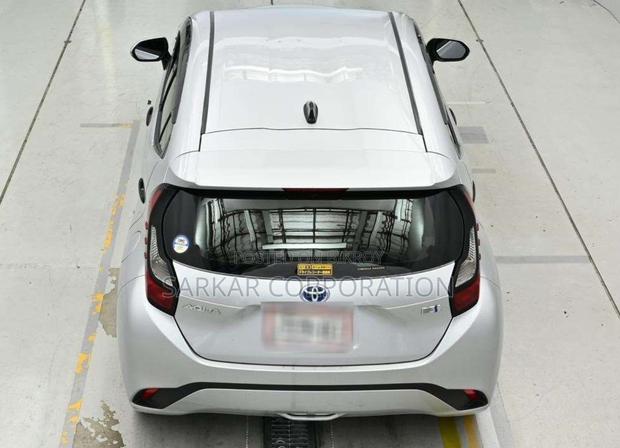 Toyota Aqua 2021 Silver