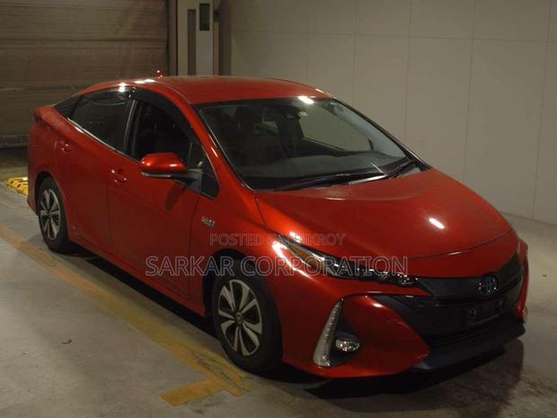 Toyota Prius 2020 Red