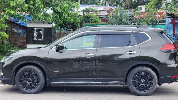 Nissan X-Trail 2.0 Hybrid AWD 2017
