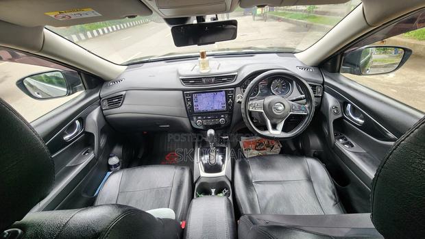 Nissan X-Trail 2.0 Hybrid AWD 2017