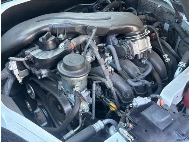 Toyota HiAce 2021 Pearl