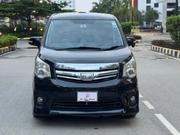 Toyota Noah 2.0 143hp AWD (8 Seater) 2011 Black for sale