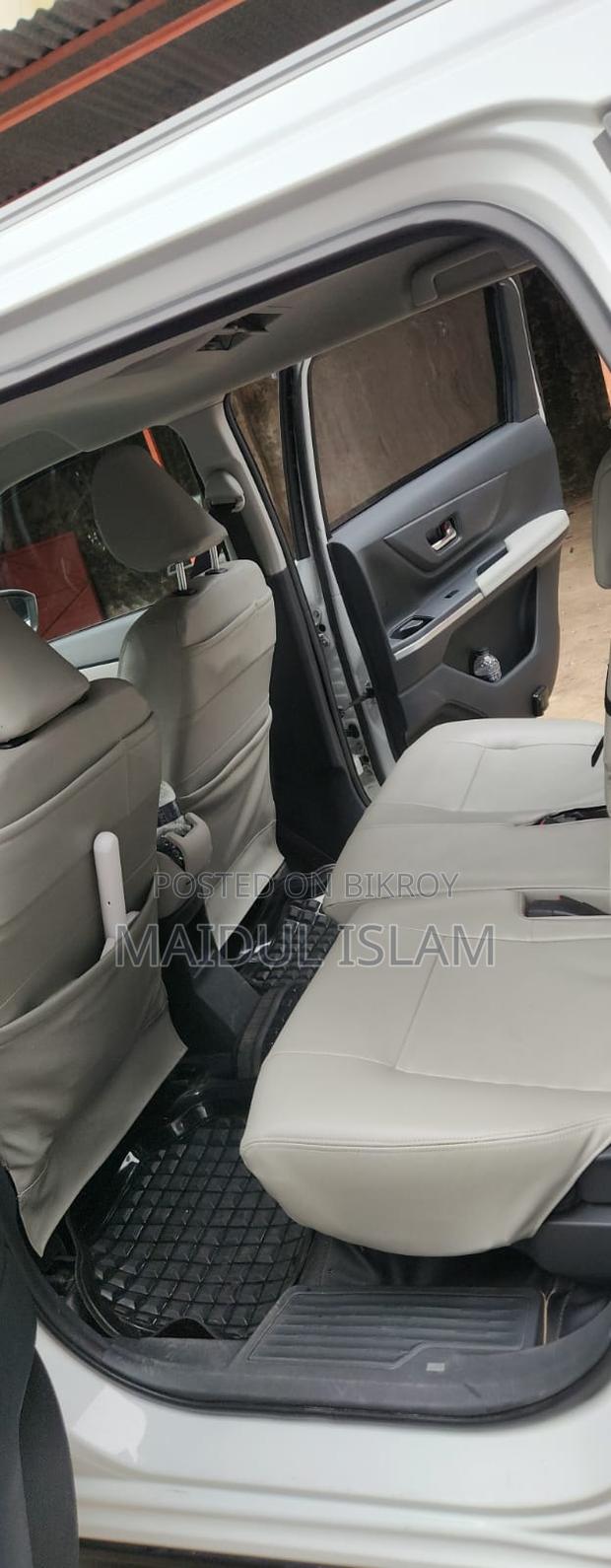 New Toyota Veloz 1.5 CVT FWD 2022 White