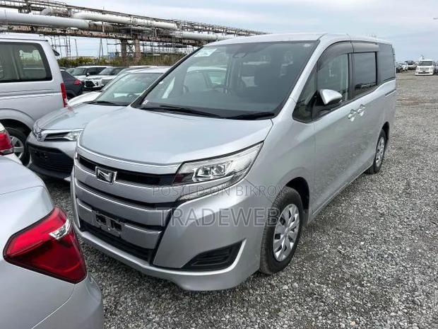 Toyota Noah 2.0 FWD (7 Seater) 2020 Silver