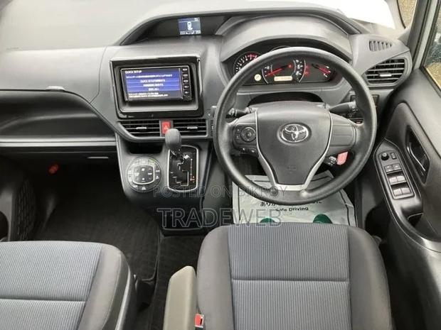 Toyota Noah 2.0 FWD (7 Seater) 2020 Silver