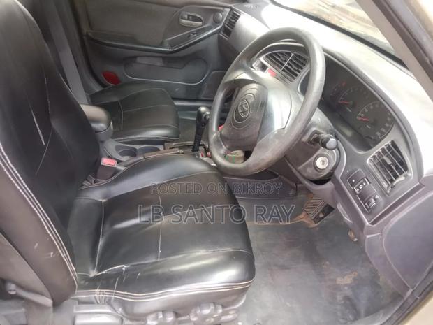 Hyundai Avante 2002