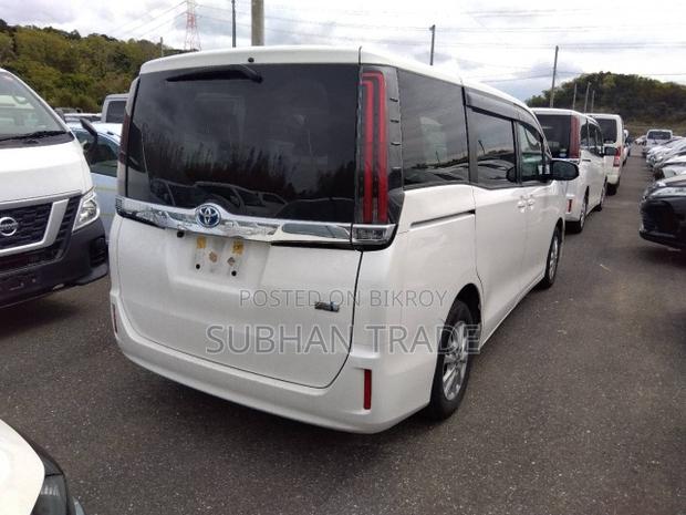 Toyota Noah 1.8 FWD Hybrid (7 Seater) 2021 Pearl