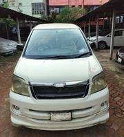 Toyota Voxy 2002 White for sale
