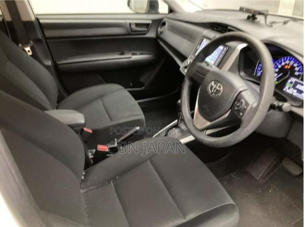 Toyota Corolla Fielder 2020 White