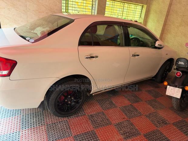 Toyota Axio 2010 Pearl