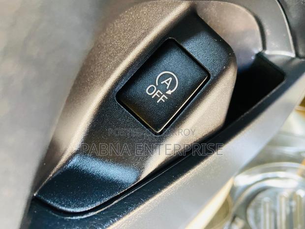 Toyota Premio 2018 Pearl