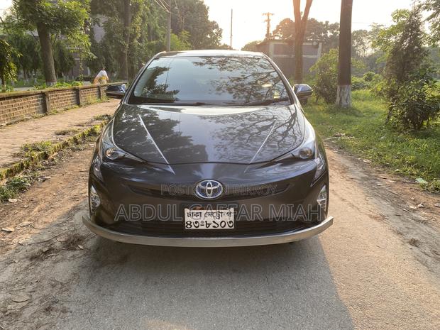 Toyota Prius 4dr Hatchback (1.8L 4cyl Gas/Electric Hybrid CVT) 2016