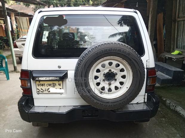 Mitsubishi Pajero 1995 White