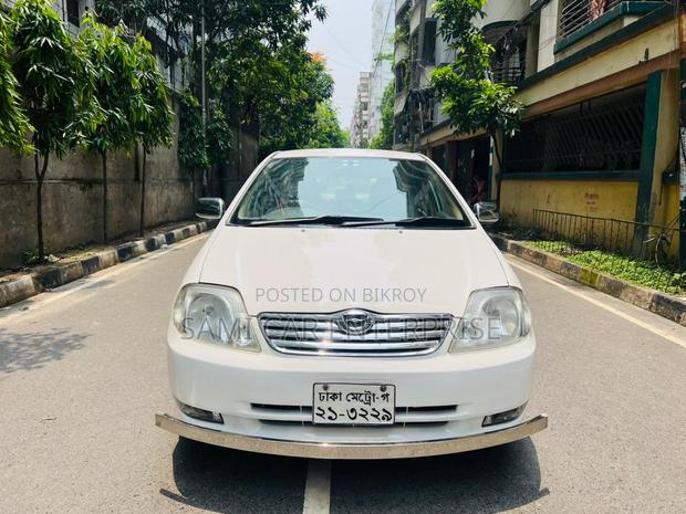 Toyota Corolla Sedan 2003 White
