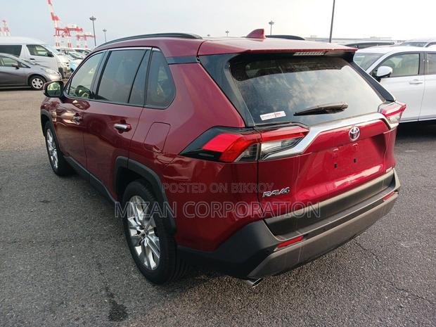 Toyota RAV4 Adventure 2021 Red