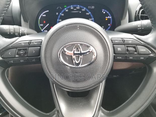 Toyota Yaris Cross 2021 Red