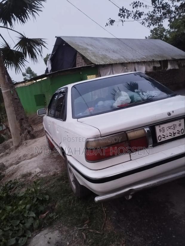 Toyota Corolla Sedan 1990 White