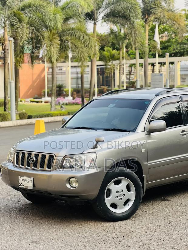 New Toyota Kluger 2002 Silver
