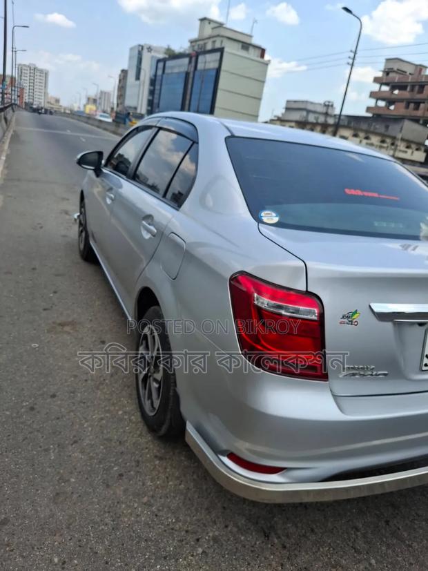 Toyota Axio 2019 Silver