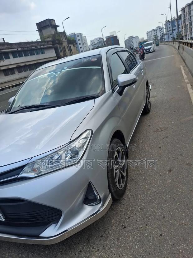 Toyota Axio 2019 Silver