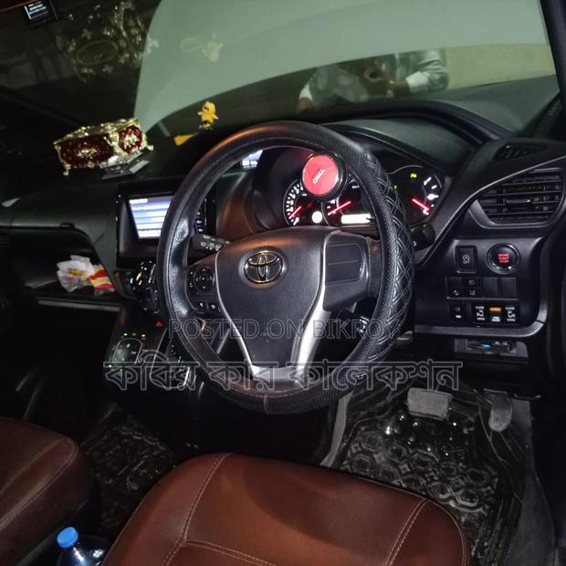 Toyota Noah 2019 Pearl