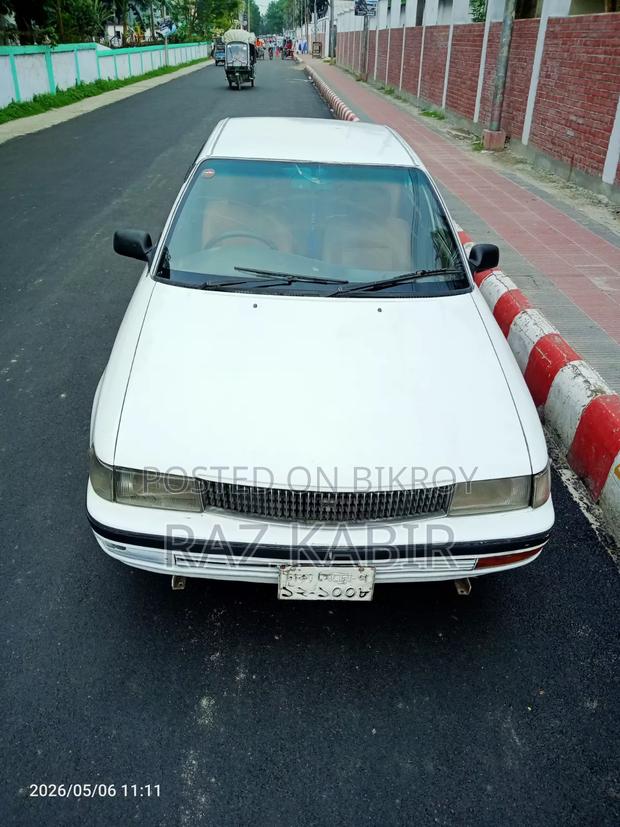Toyota Corona 1992 White