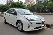 Toyota Prius Two 4dr Hatchback (1.8L 4cyl Gas/Electric Hybrid CVT) 2015 for sale