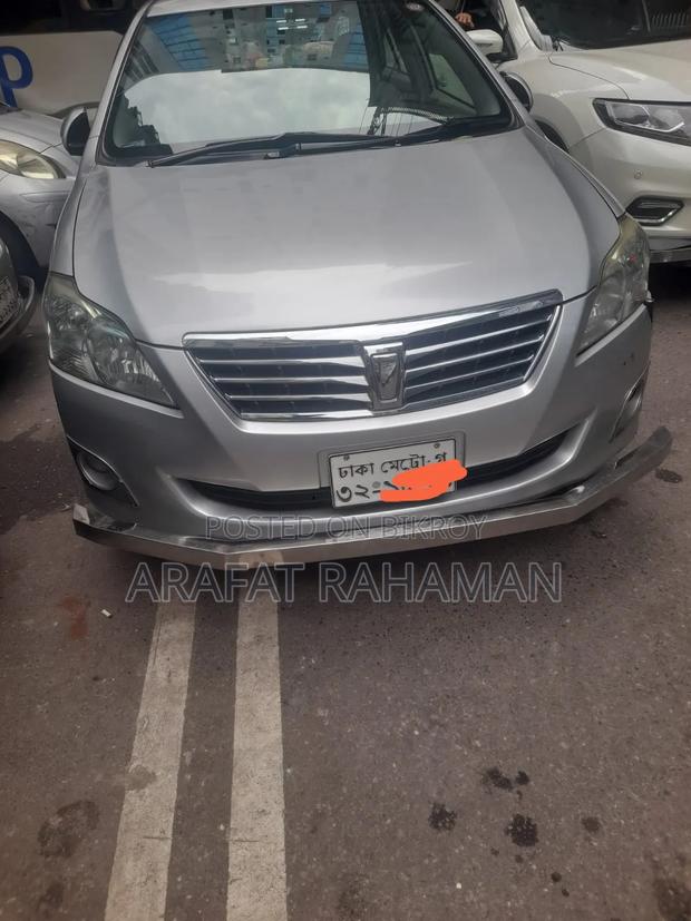 Toyota Premio 2012 Silver