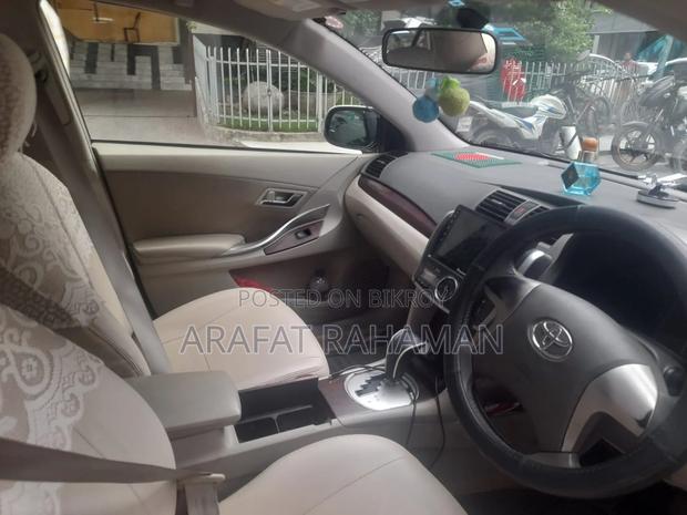 Toyota Premio 2012 Silver