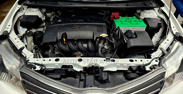 Toyota Axio 2013 Silver