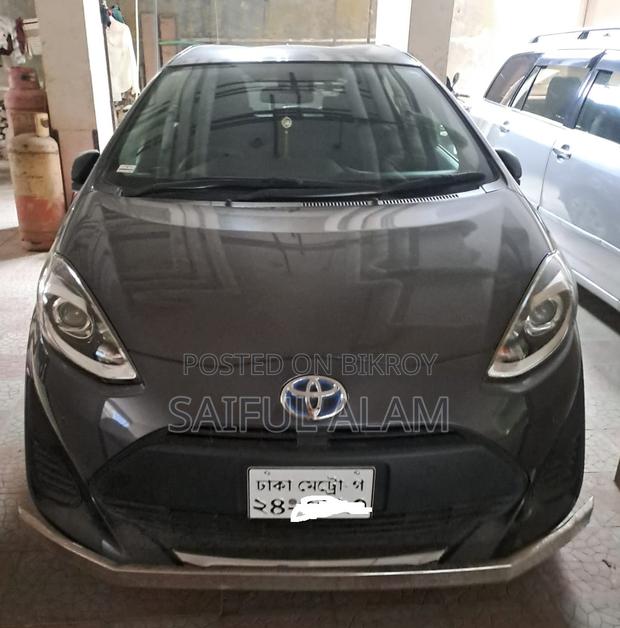Toyota Aqua 2020 Gray