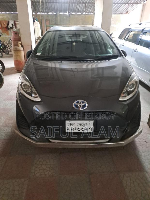 Toyota Aqua 2020 Gray