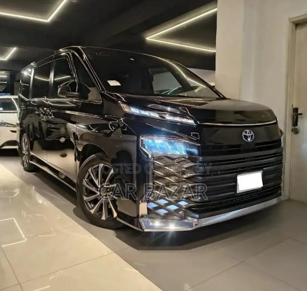 Toyota Noah 2023 Black