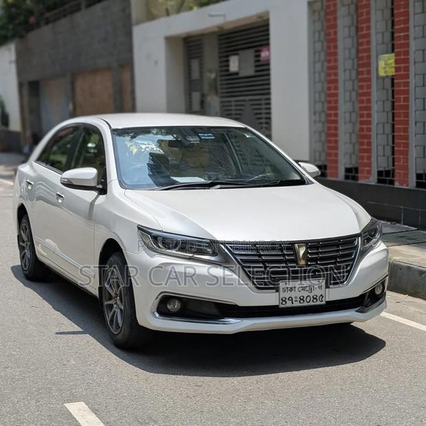 Toyota Premio 1.5 FWD 2018 Pearl