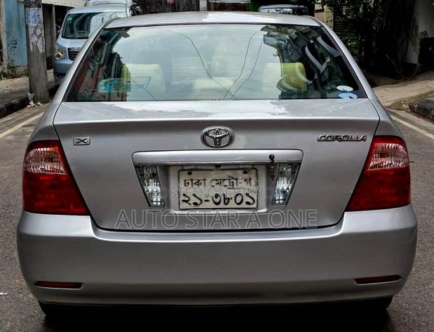 Toyota Corolla 2004 Silver