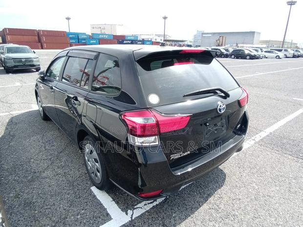 Toyota Corolla Fielder 2021 Black