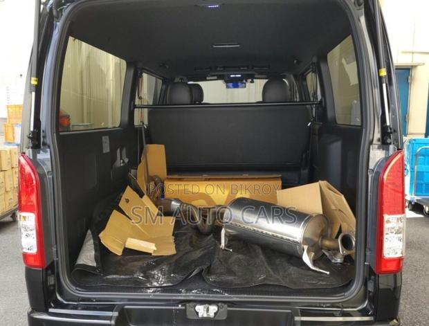 Toyota HiAce 2023 Black