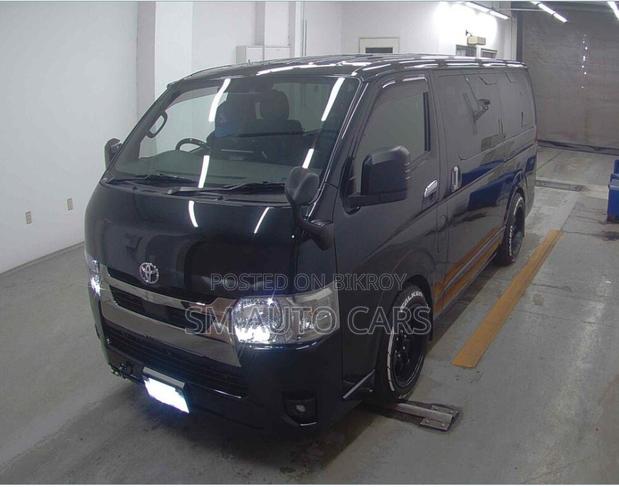 Toyota HiAce 2023 Black