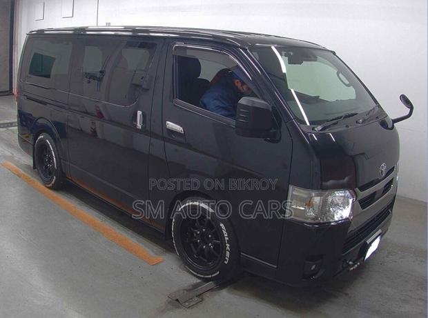 Toyota HiAce 2023 Black