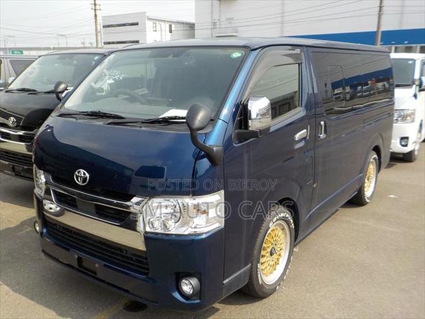 Toyota HiAce 2021 Blue