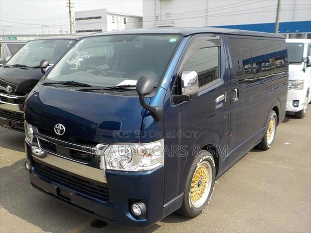 Toyota HiAce 2021 Blue