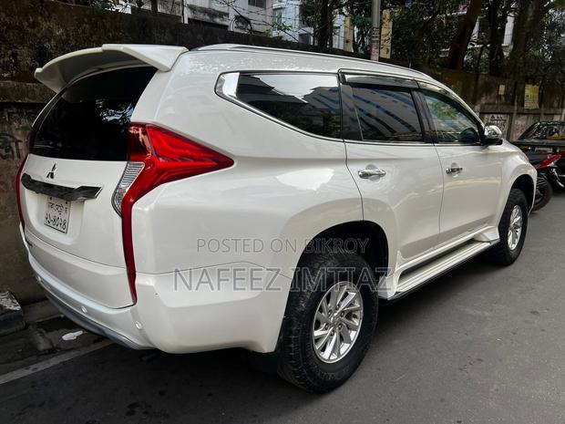 Mitsubishi Pajero 2016 Pearl