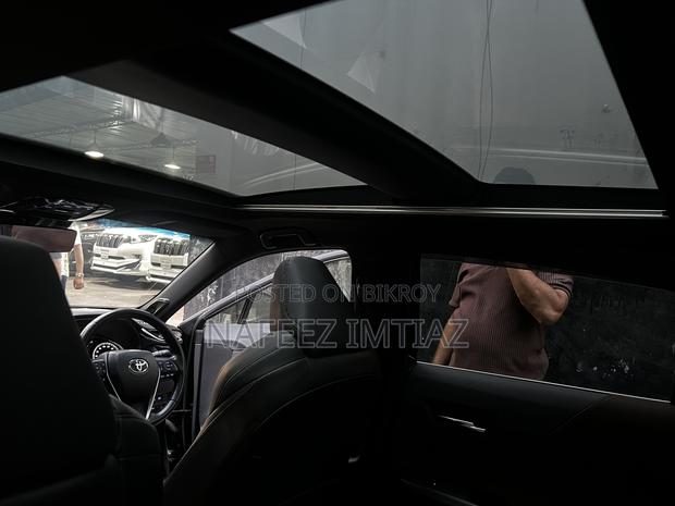Toyota Harrier 2.0 2021 Black