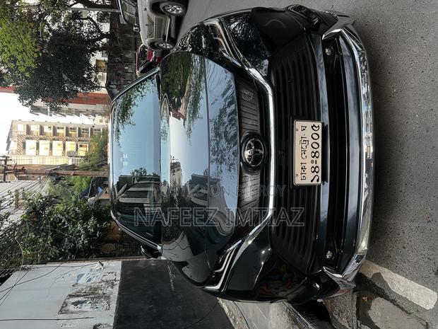 Toyota Harrier 2.0 2021 Black