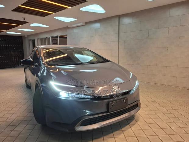Toyota Prius Limited 2023 Gray