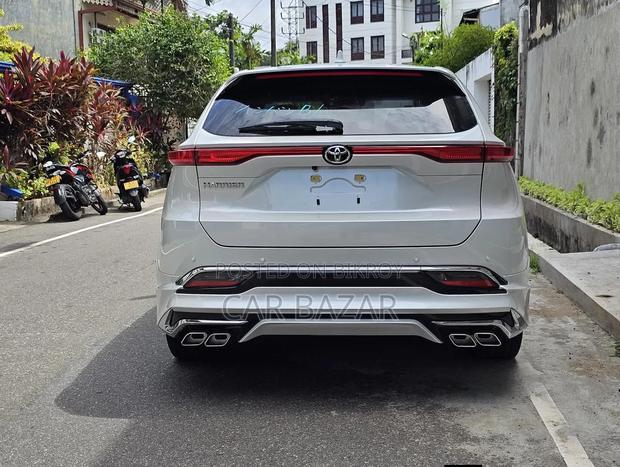 Toyota Harrier Hybrid Z 2023 Pearl