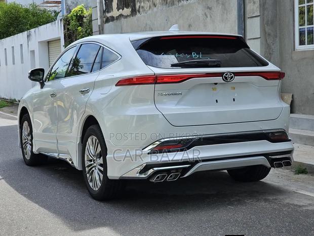 Toyota Harrier Hybrid Z 2023 Pearl